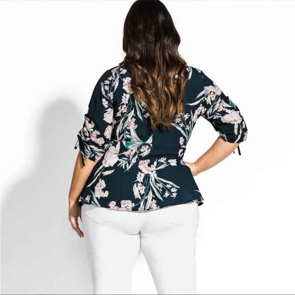 City Chic Top Fresh Fields - Picture 3 of 4